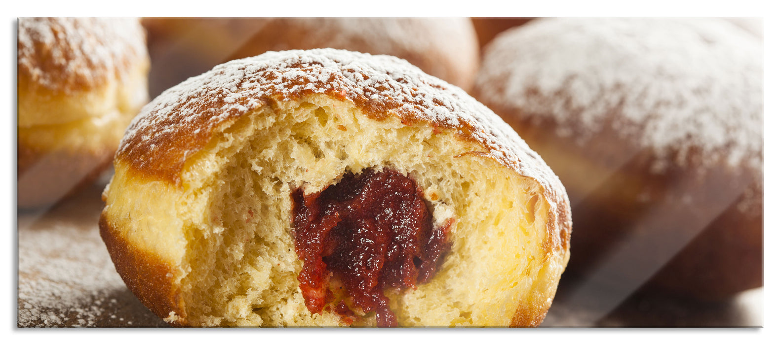 Pixxprint Lecker gefüllte Krapfen, Glasbild Panorama