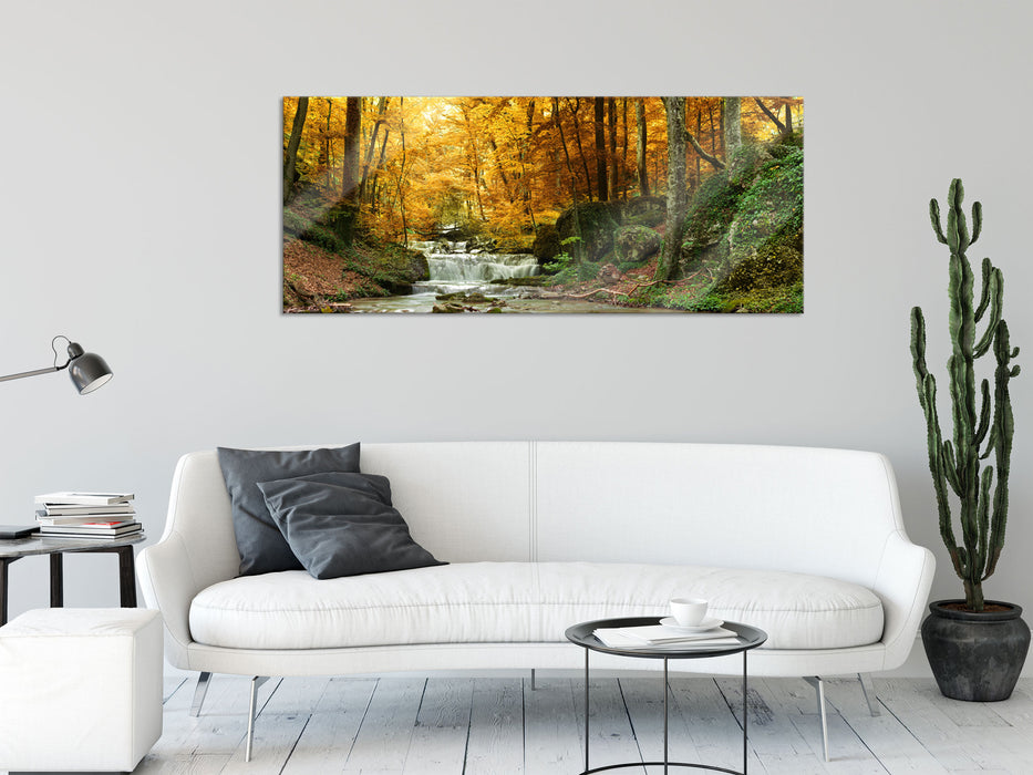 Waldbach im Herbst, Glasbild Panorama