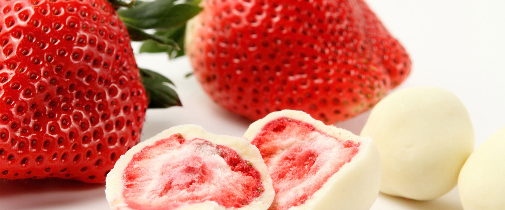 Erdbeeren mit Schokolade umhüllt, Glasbild Panorama