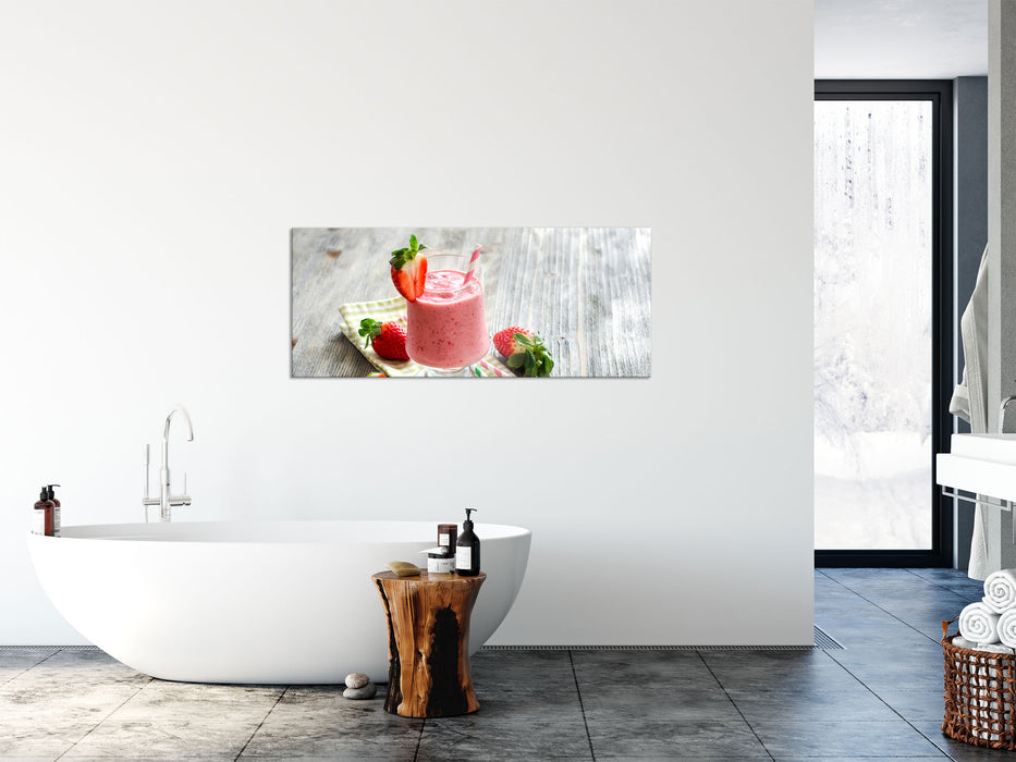 Köstlicher Erdbeershake, Glasbild Panorama