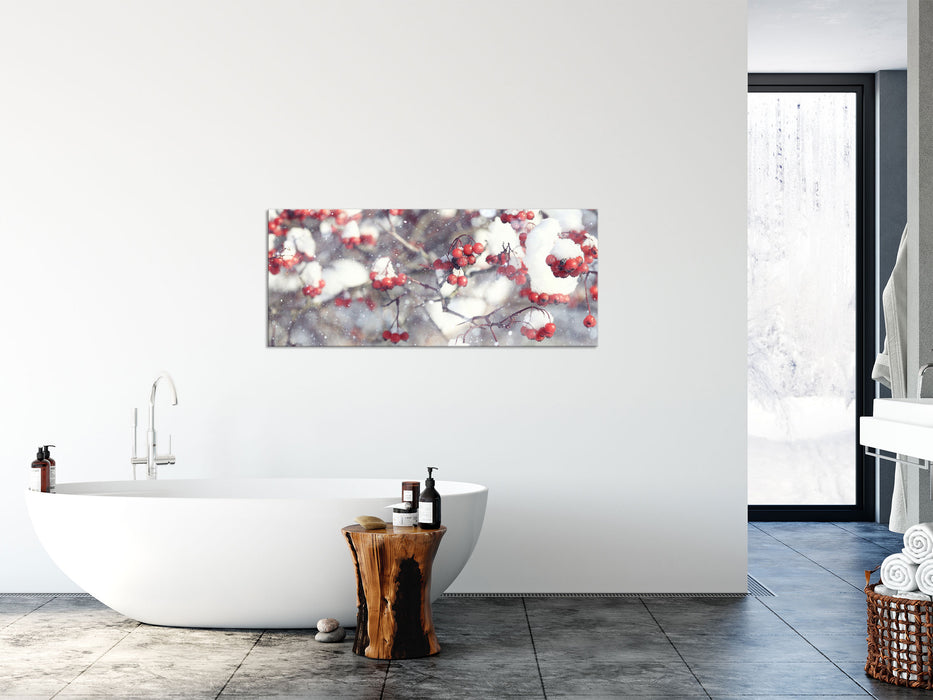 Vogelbeeren mit Schnee bedeckt, Glasbild Panorama