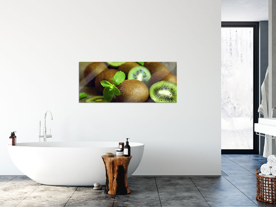 Kiwis auf Holztisch, Glasbild Panorama