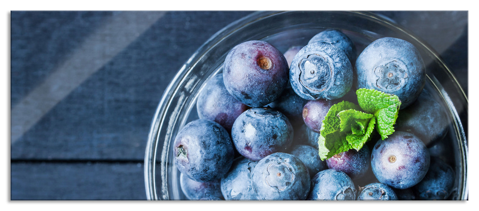 Pixxprint Glas mit frischen Blaubeeren, Glasbild Panorama