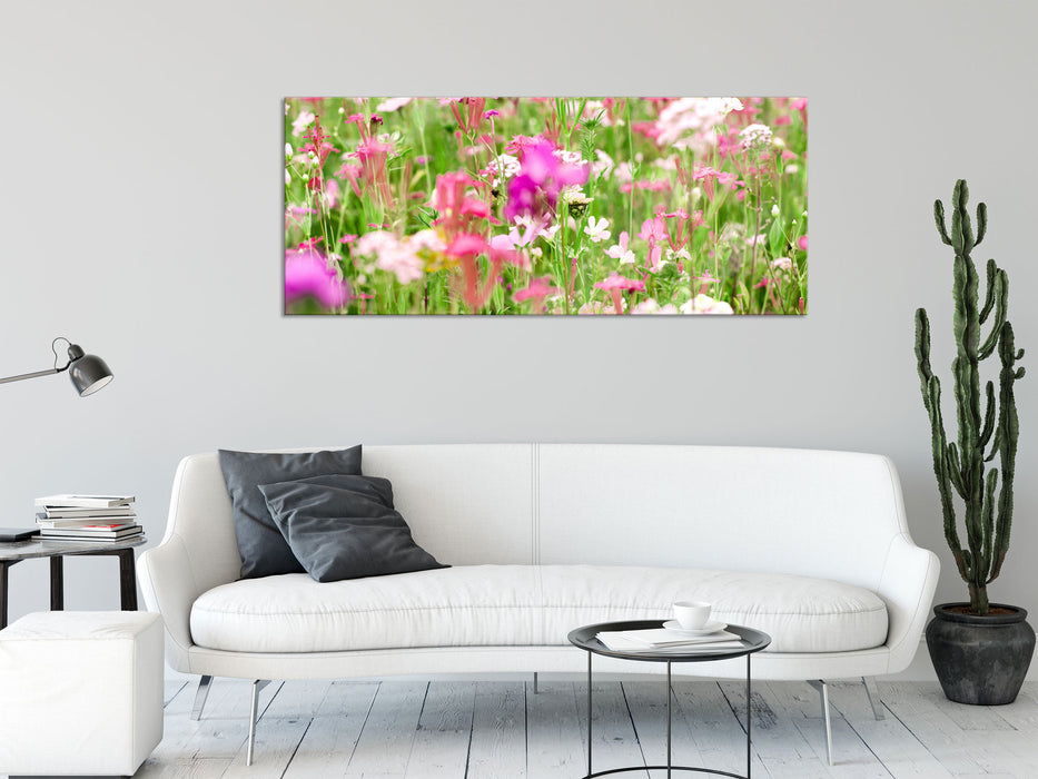 Wundervolle Blumenwiese, Glasbild Panorama