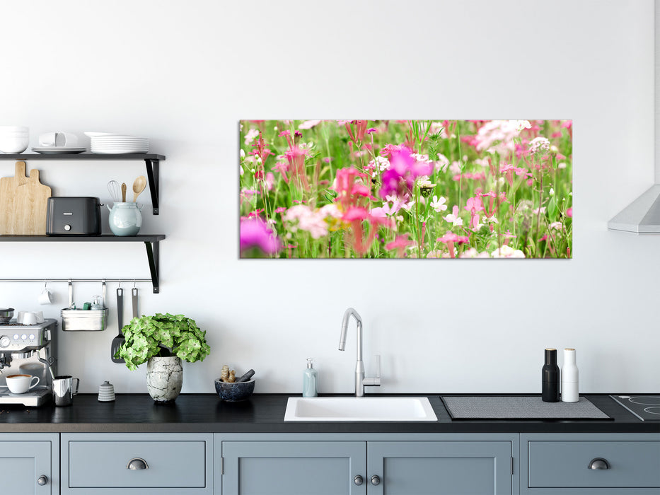 Wundervolle Blumenwiese, Glasbild Panorama