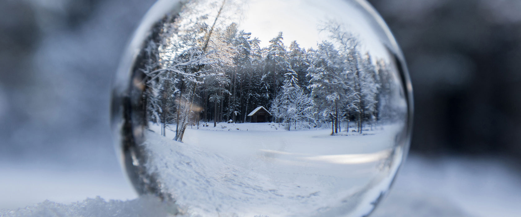 Eiskugel Winterlandschaft, Glasbild Panorama