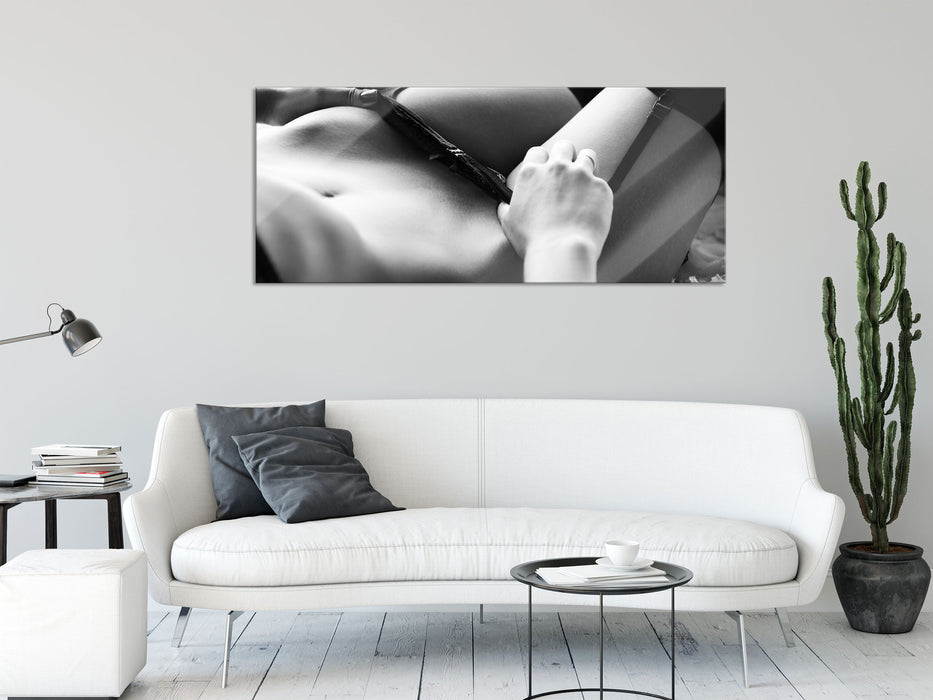 Sexy Frauenkörper mit Dessous, Glasbild Panorama