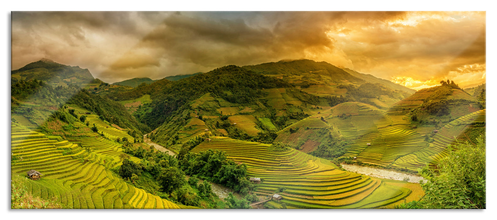 Pixxprint eine Berg Farm in Asien, Glasbild Panorama