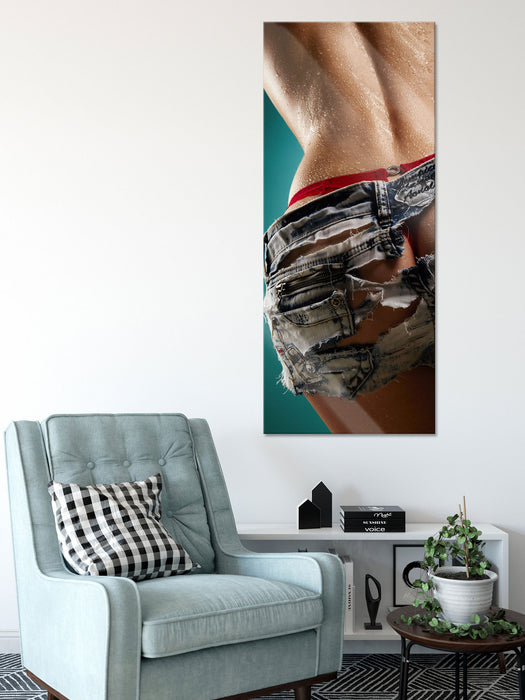 sexy Frauenhintern in Hotpants, Glasbild Panorama
