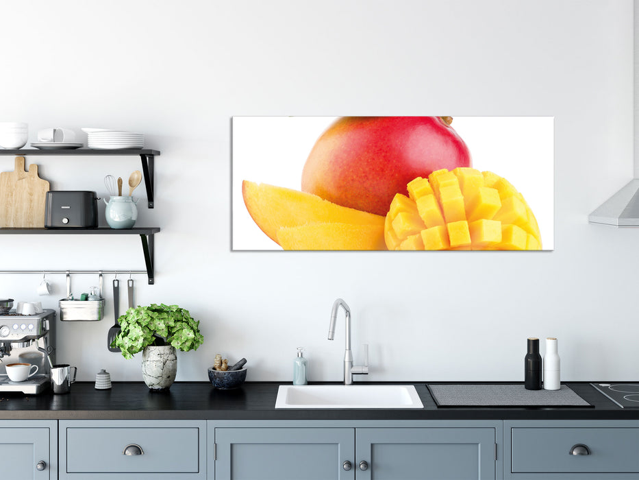 Zuckersüße aufgeschnittene Mango, Glasbild Panorama