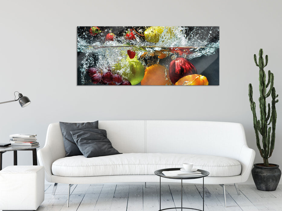 Früchte fallen ins Wasser, Glasbild Panorama