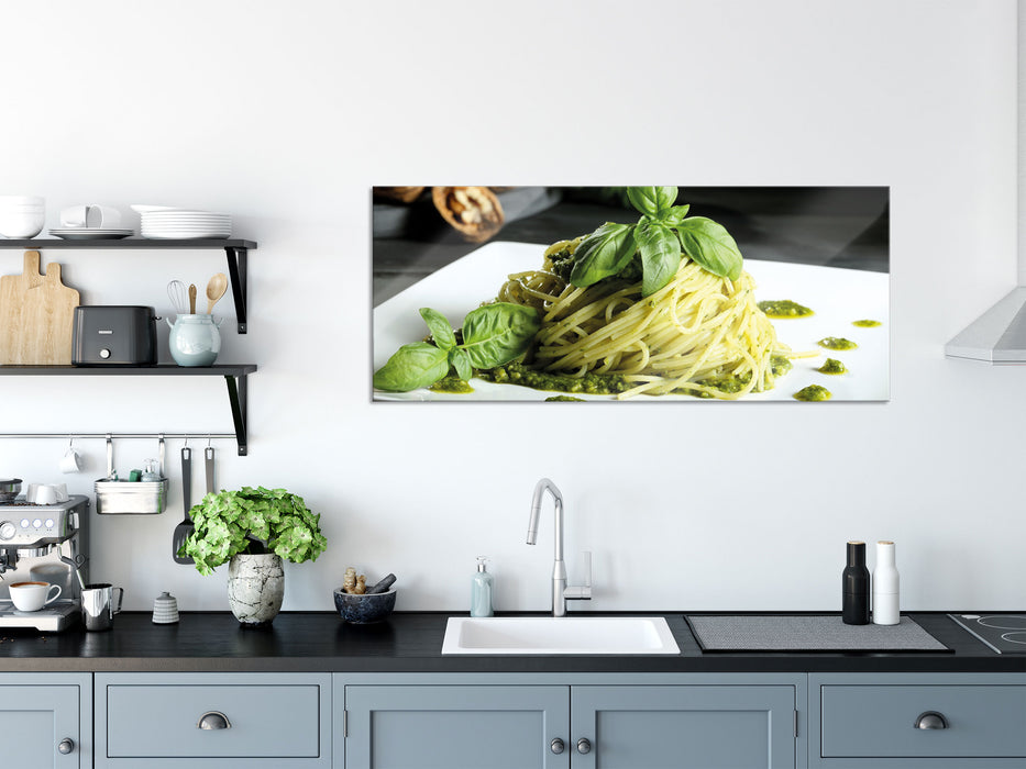 Spaghetti mit grünem Pesto, Glasbild Panorama