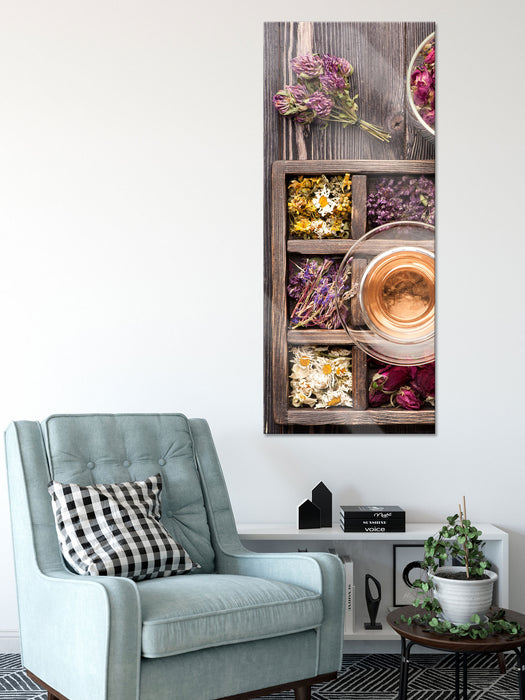 Blumen in rustikalem Setzkästchen, Glasbild Panorama