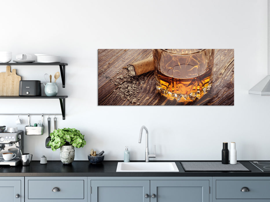 Whiskey und Zigarren, Glasbild Panorama