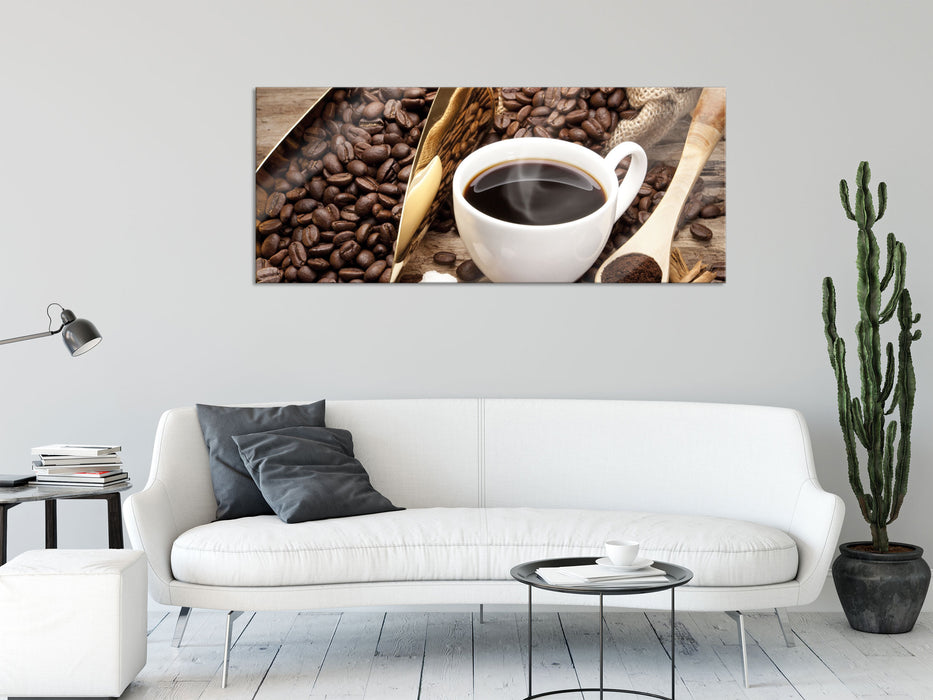 Edler Kaffee und Kaffeebohnen, Glasbild Panorama