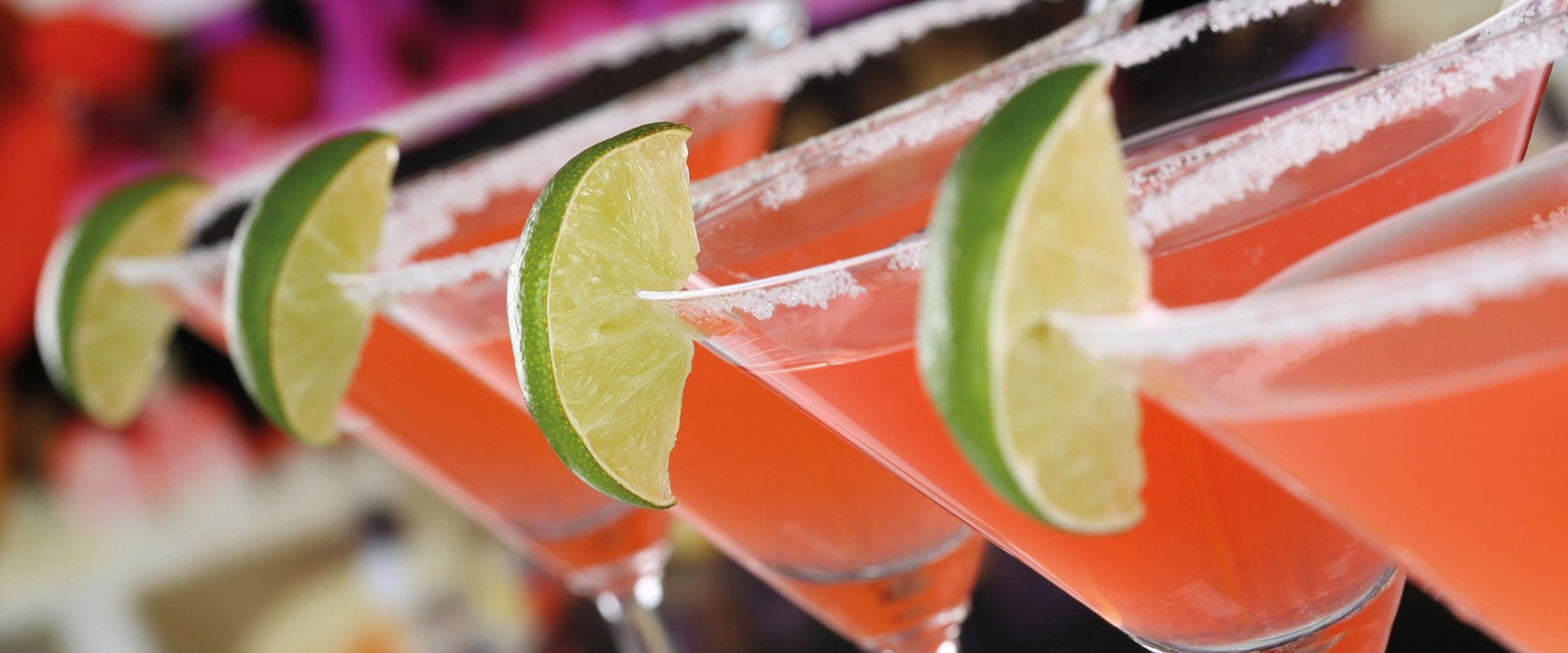 Singapur Sling Cocktails, Glasbild Panorama