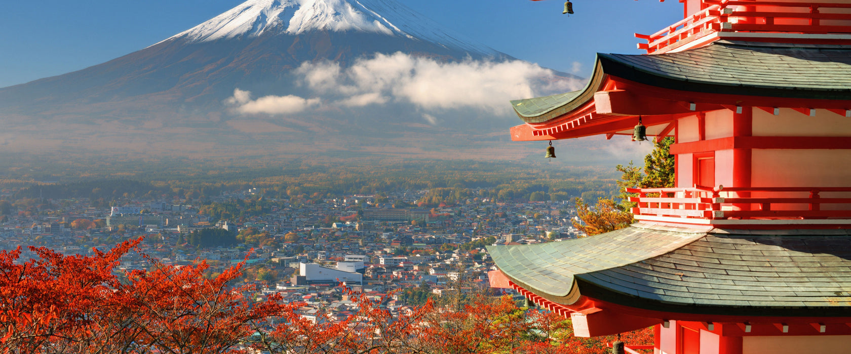 Tempel am Fudschijama Japan, Glasbild Panorama