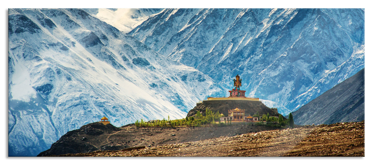 Pixxprint Tempel an Bergen in Tibet, Glasbild Panorama