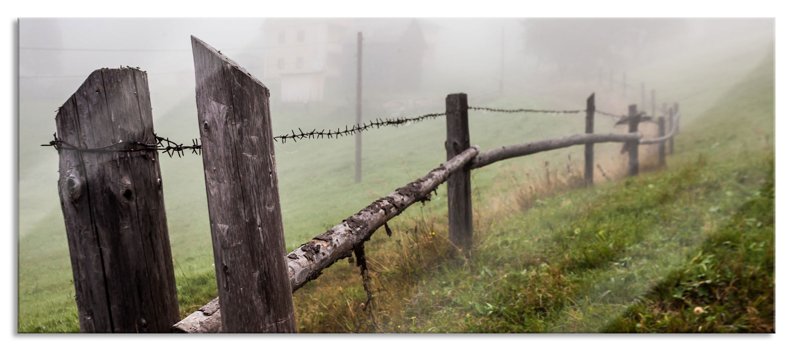 Pixxprint Holzzaun auf Wiese, Glasbild Panorama