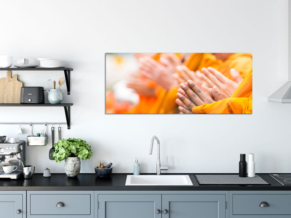 Betende Hände Mönche Tibet, Glasbild Panorama