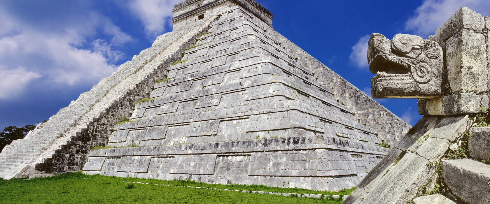 Schöner Maya Tempel in Mexiko, Glasbild Panorama