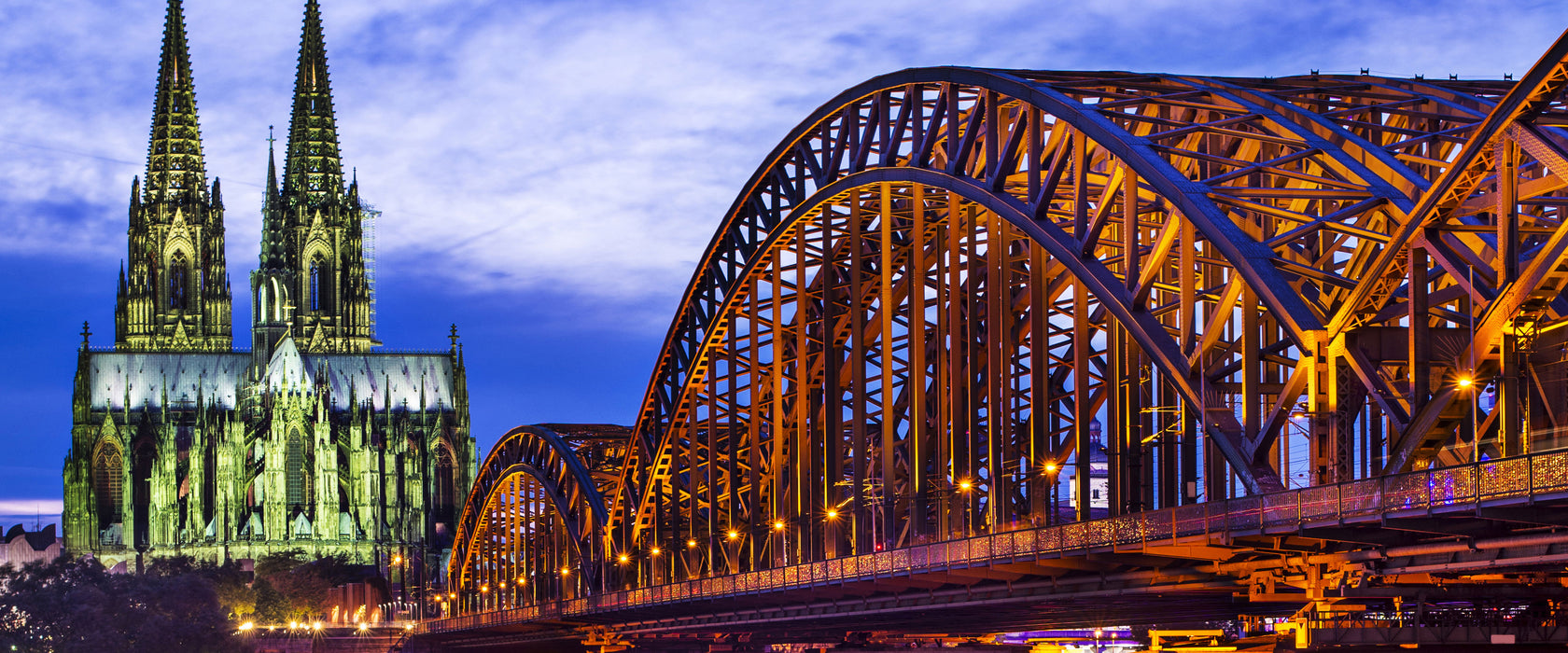 Hohenzollernbrücke bei Nacht, Glasbild Panorama