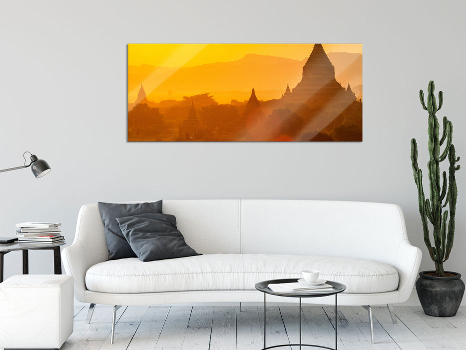 Buddha Tempel im Sonnenuntergang, Glasbild Panorama