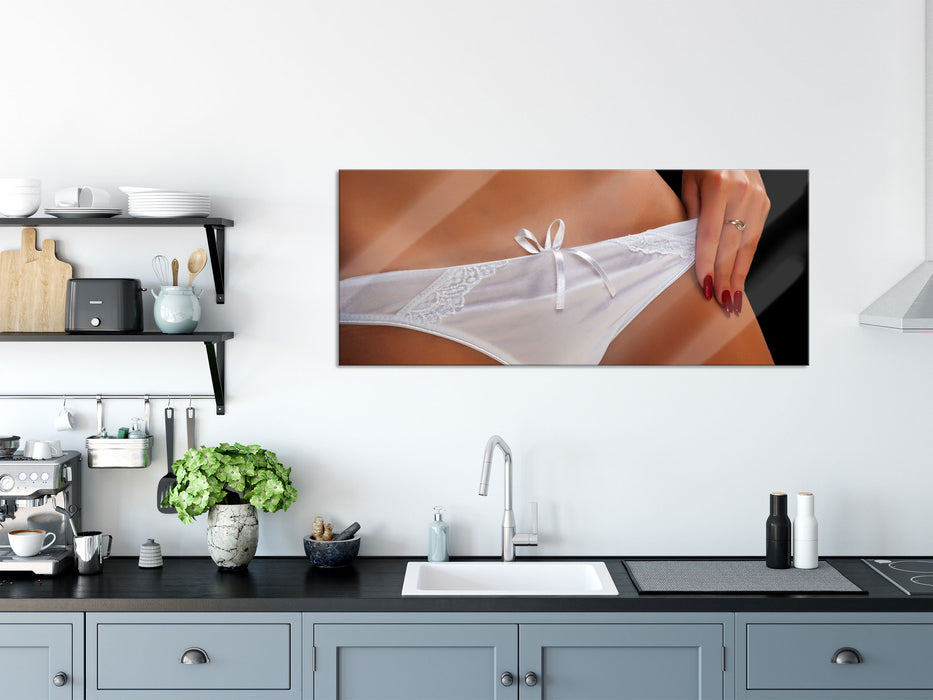 Sexy weiße Dessous, Glasbild Panorama
