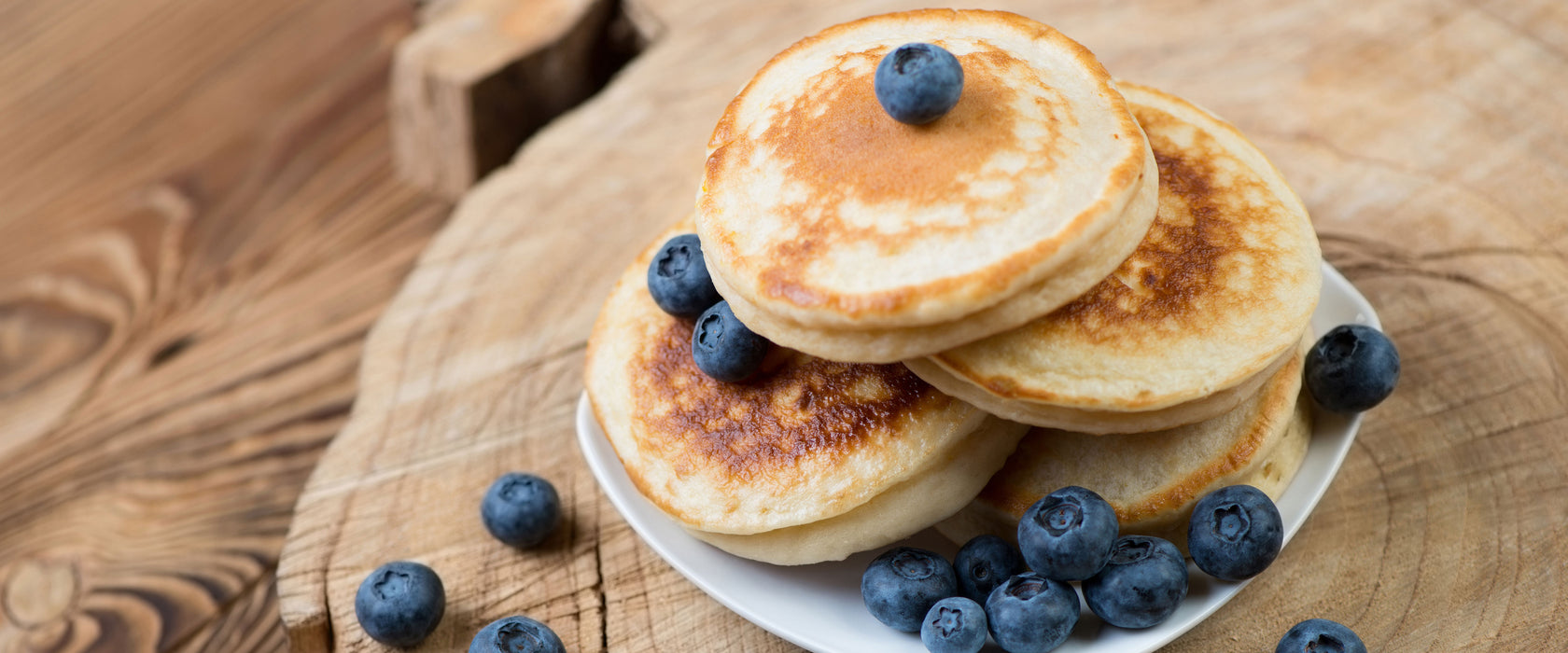 Pancakes mit Blaubeeren, Glasbild Panorama