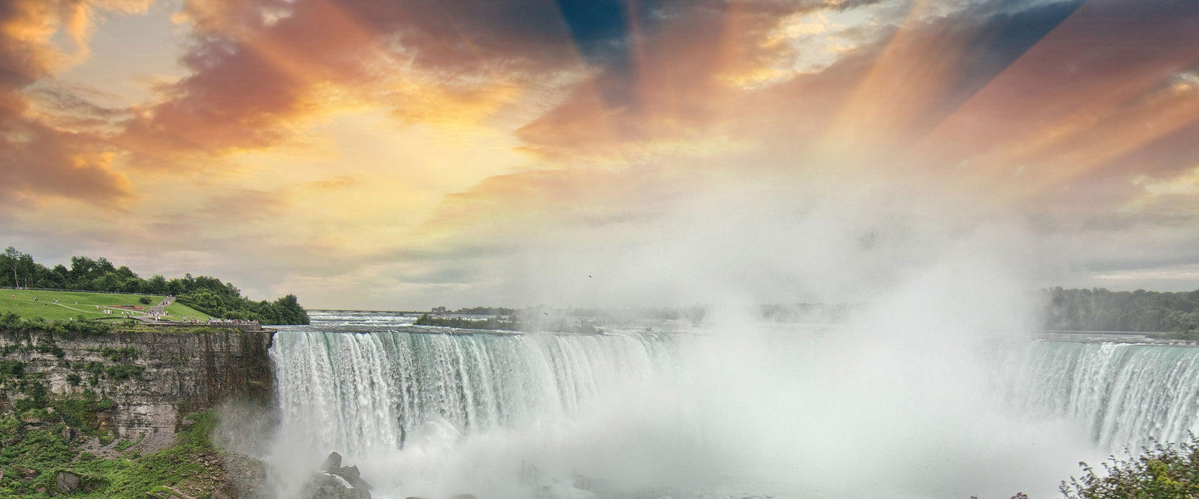 Niagarafälle bei Sonnenuntergang, Glasbild Panorama