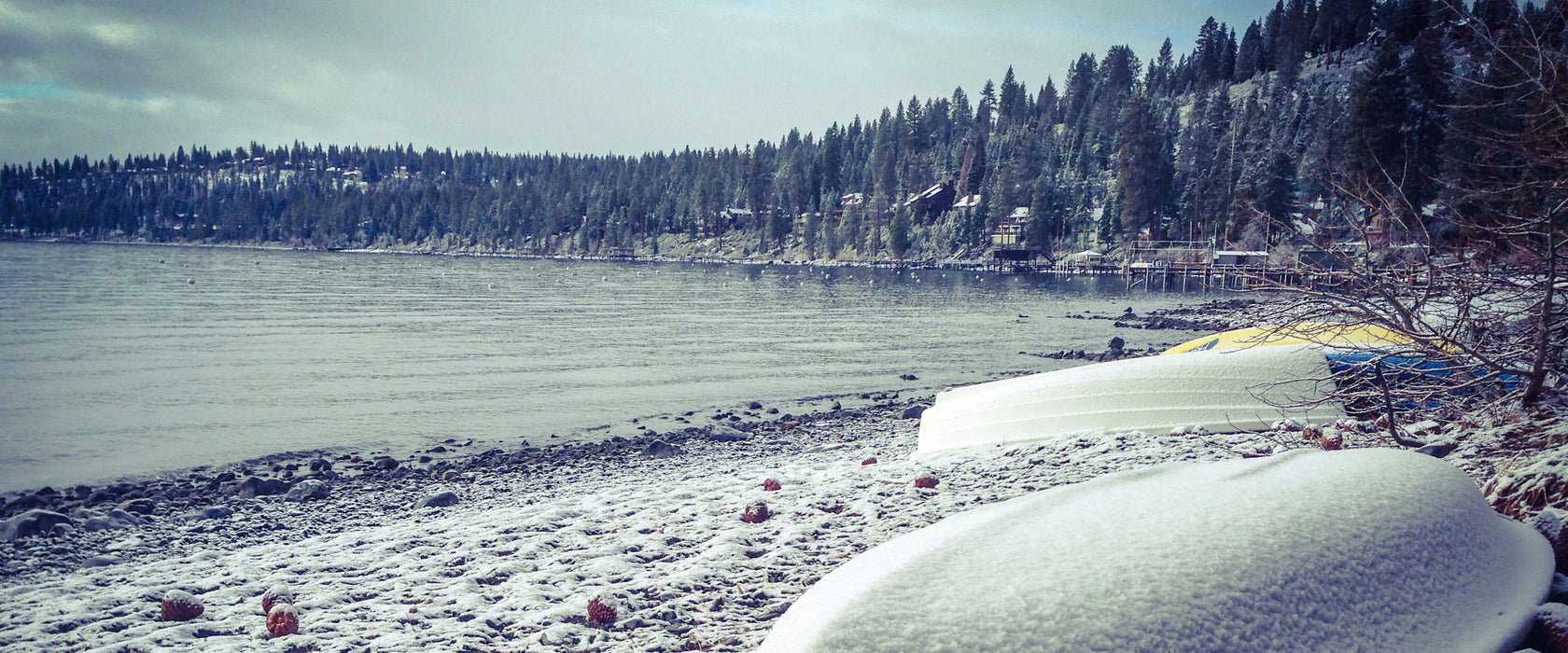 Boote im Winter, Glasbild Panorama