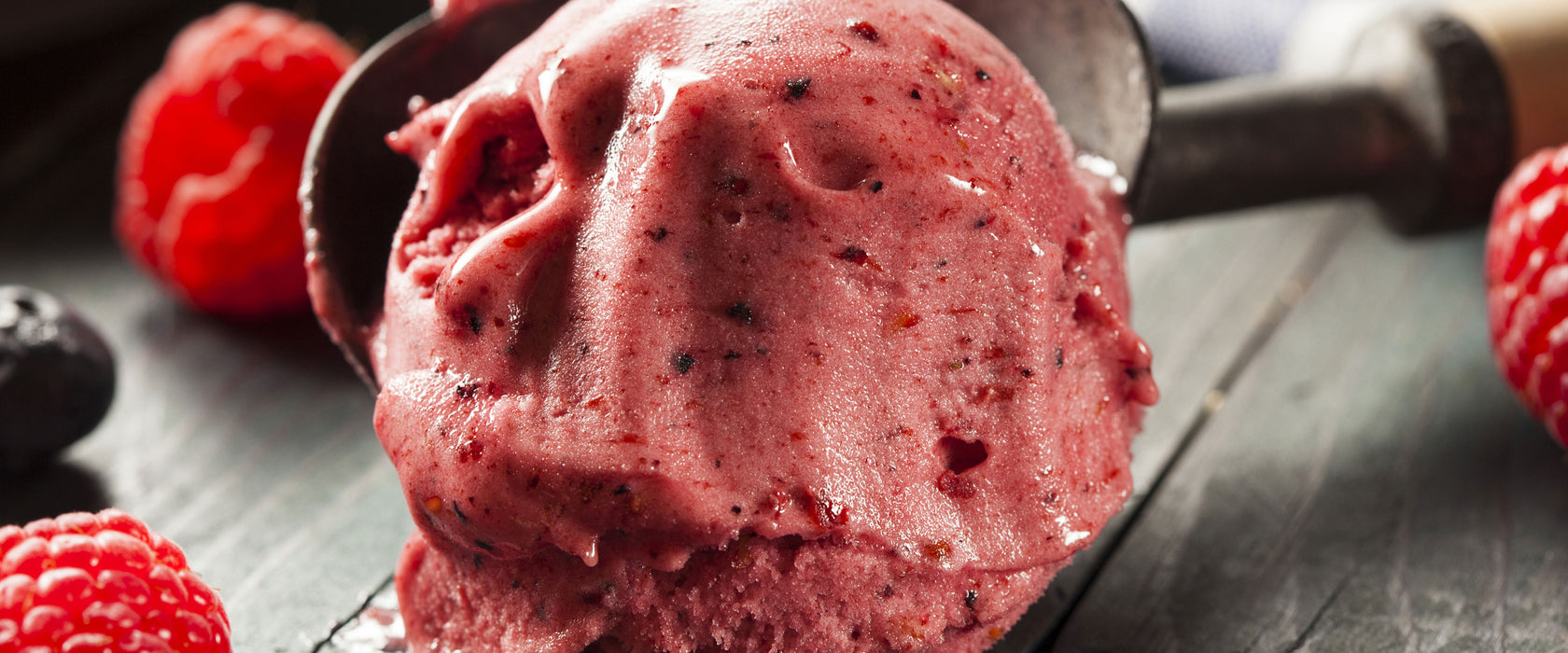 Köstliches Beeren Eis, Glasbild Panorama