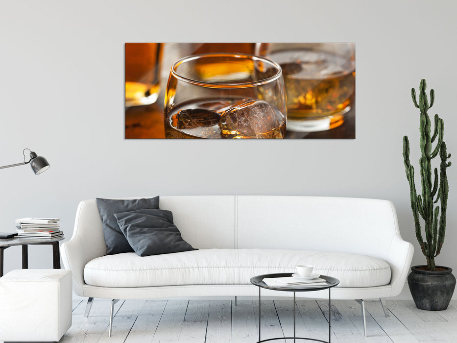 Goldgelber Whiskey, Glasbild Panorama