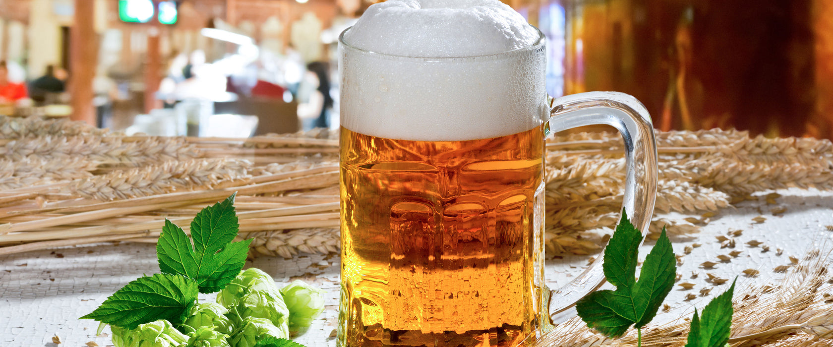 Deutsches frisches Bier, Glasbild Panorama