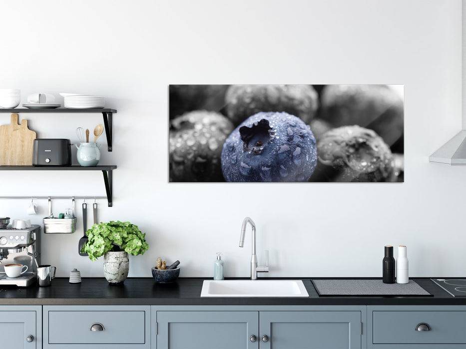 Heidelbeeren mit Tropfen, Glasbild Panorama