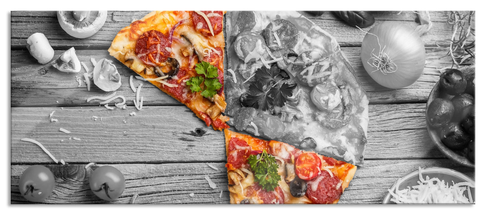 Pixxprint Pizza auf Holztisch, Glasbild Panorama