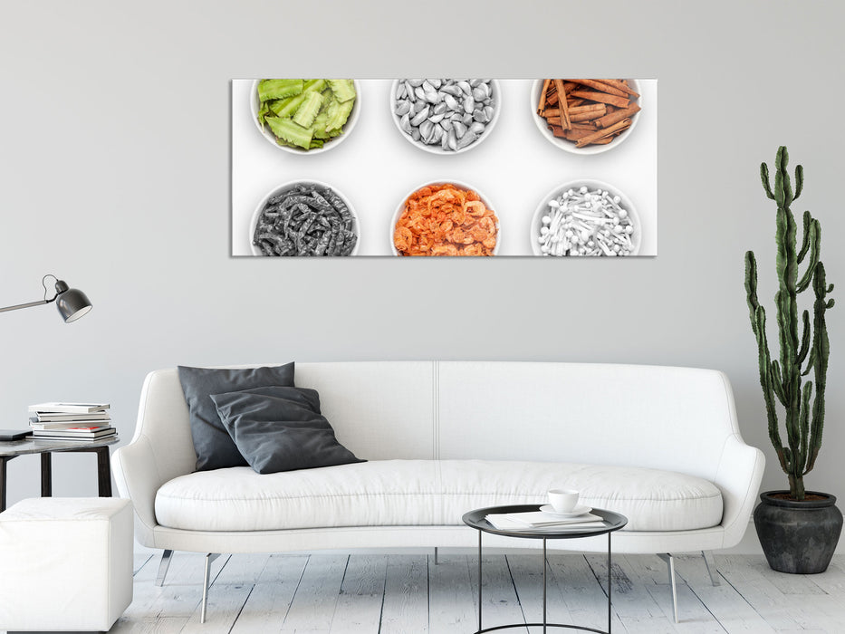 Gewürze in Schälchen, Glasbild Panorama