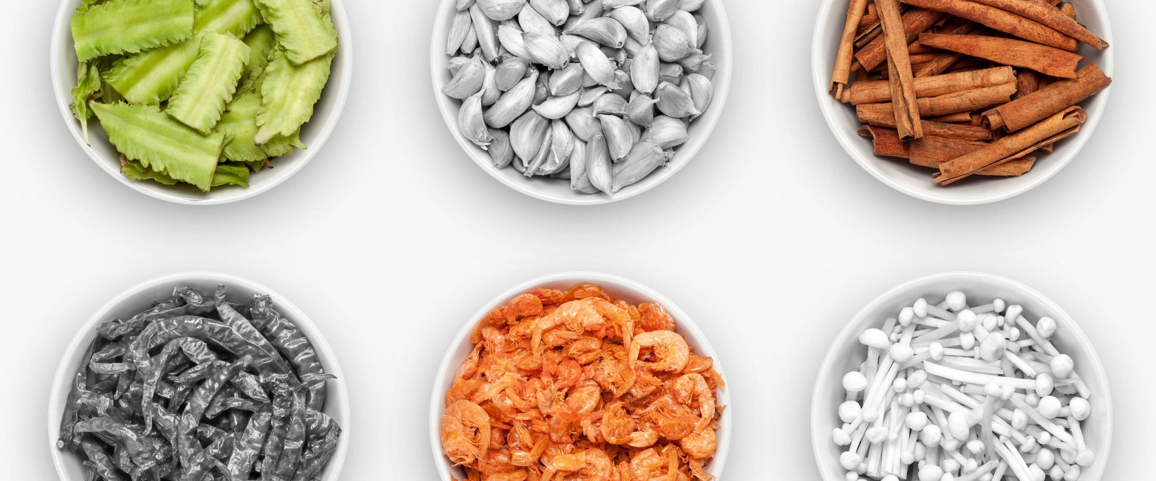 Gewürze in Schälchen, Glasbild Panorama