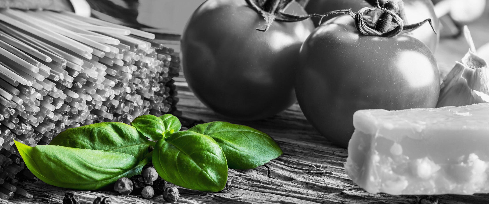 Spaghetti mit Tomaten und Parmesan, Glasbild Panorama