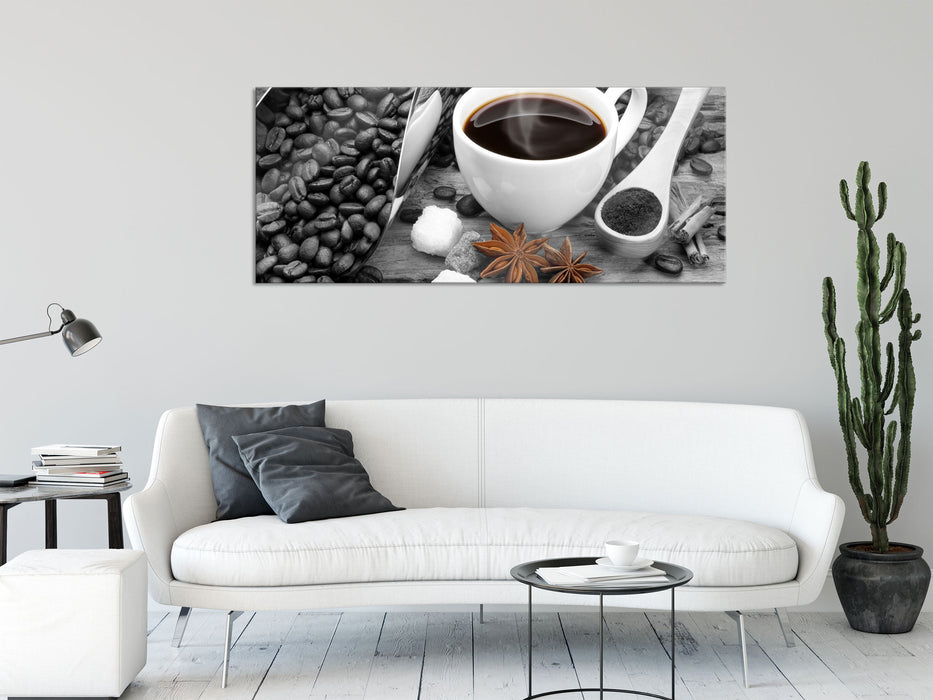 Kaffee neben Kaffeebohnen, Glasbild Panorama
