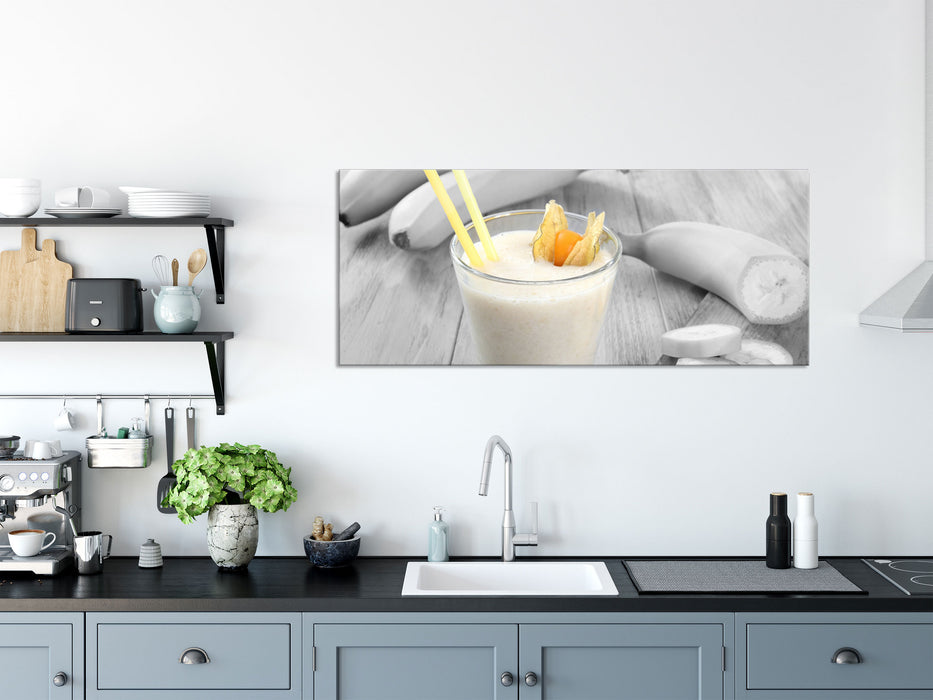 frischer Bananenshake, Glasbild Panorama