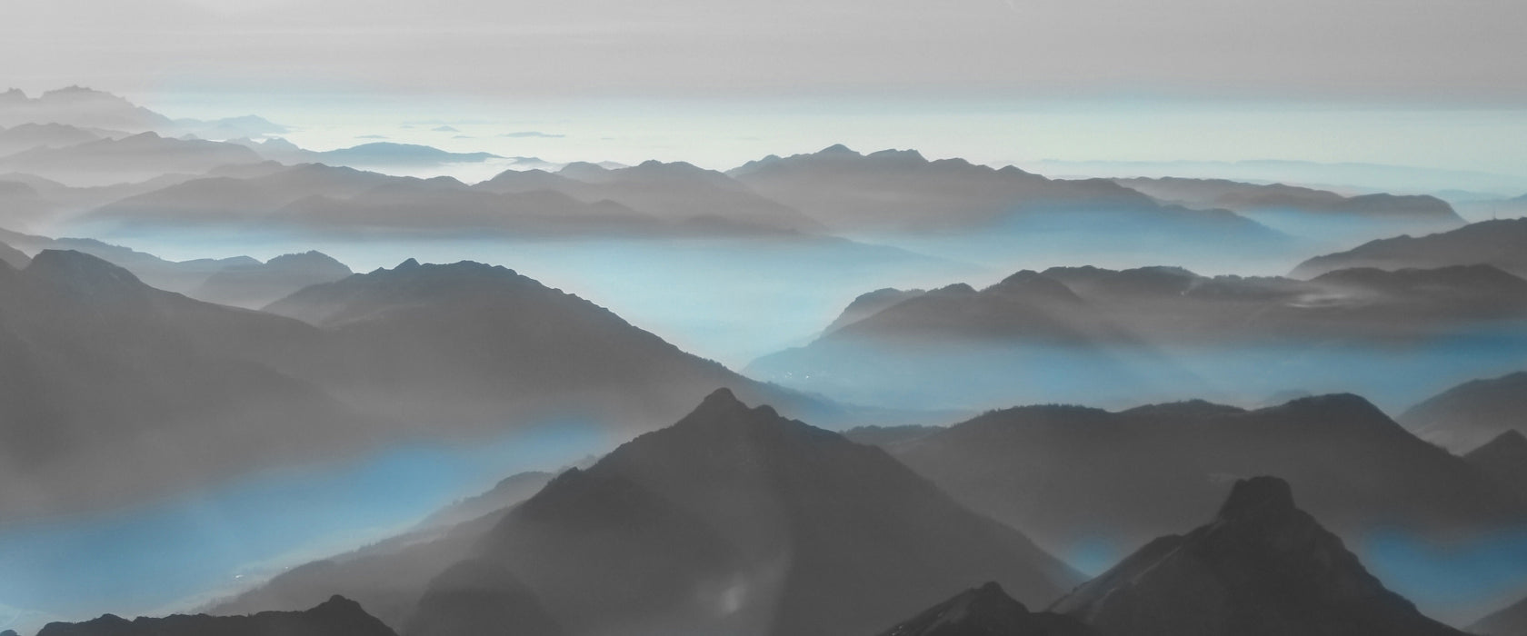 Wunderschöne Alpenberge, Glasbild Panorama