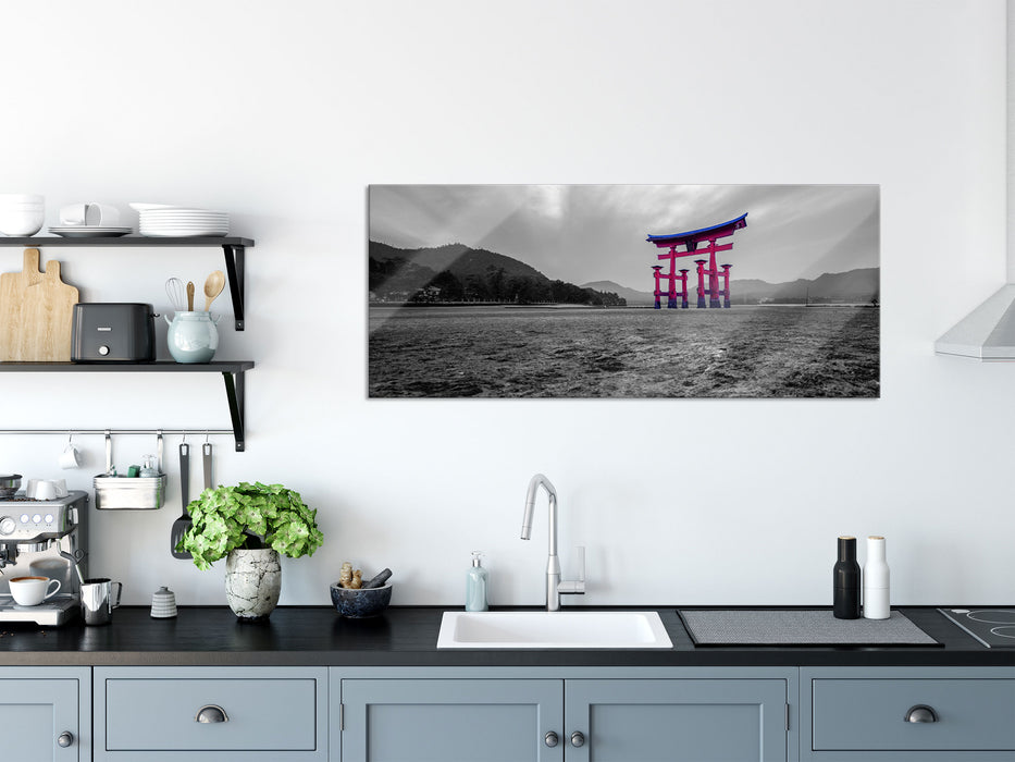 schönes Torii in Hiroshima, Glasbild Panorama