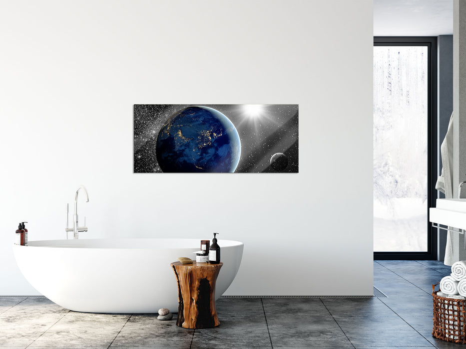 Erde mit Sonne im Weltall, Glasbild Panorama