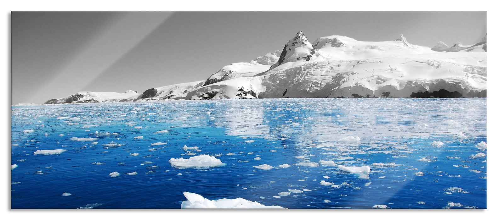 Eisbrocken im Meer, Glasbild Panorama