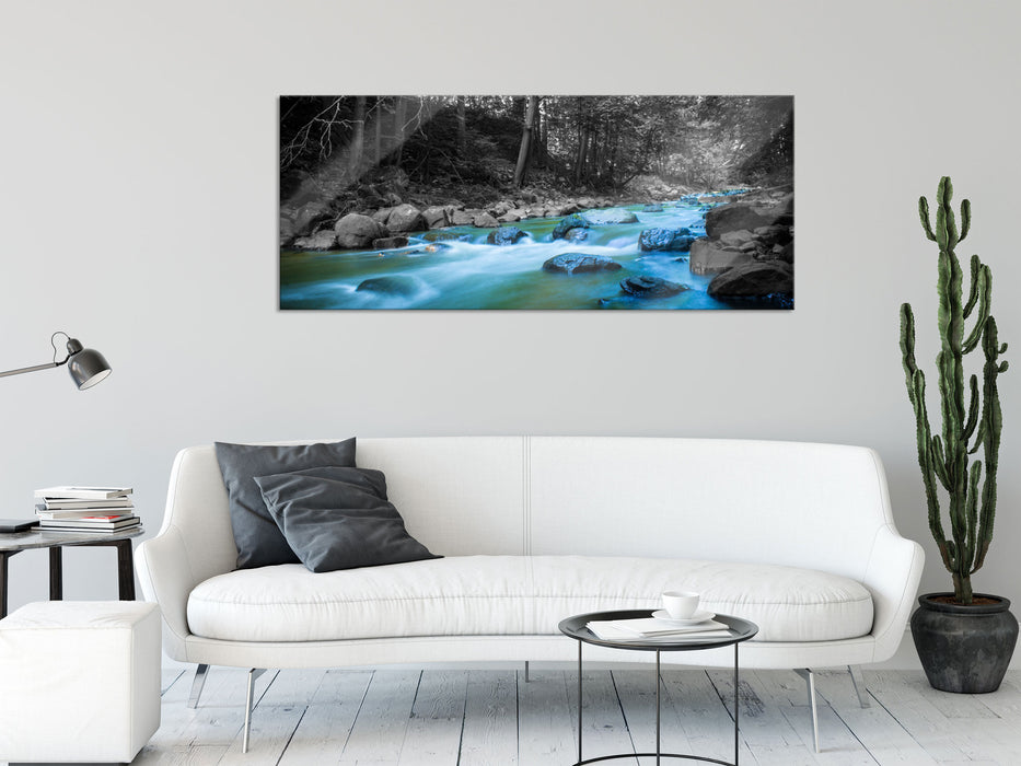 Fluss im Wald mit Steinen, Glasbild Panorama