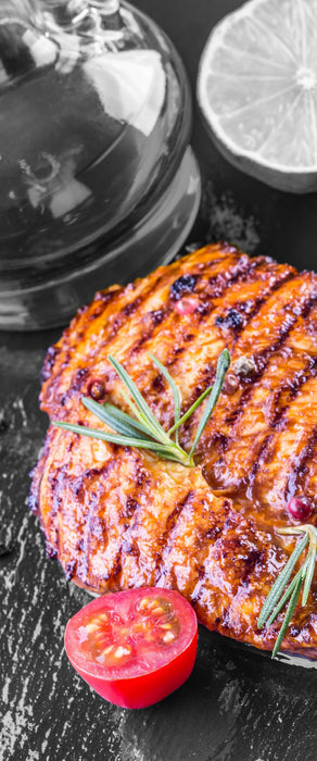 Saftiges Steak mit Tomaten, Glasbild Panorama