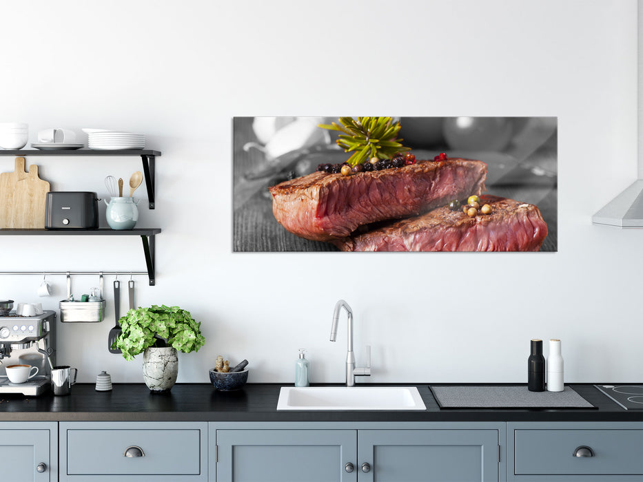 Leckeres Pfeffer Steak Medium, Glasbild Panorama