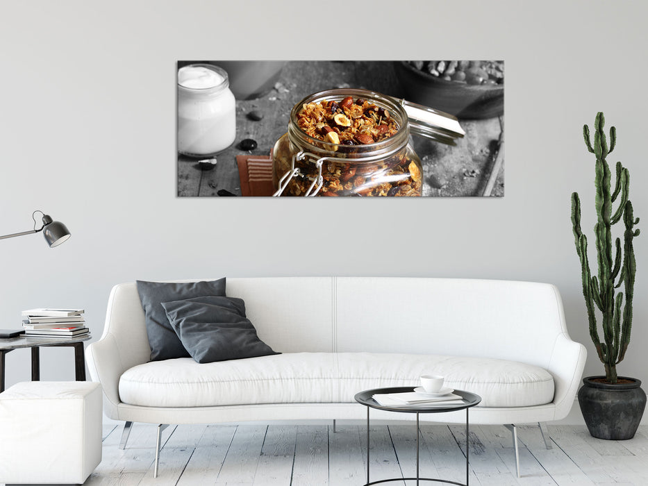 Süßes Müsli im Glas, Glasbild Panorama