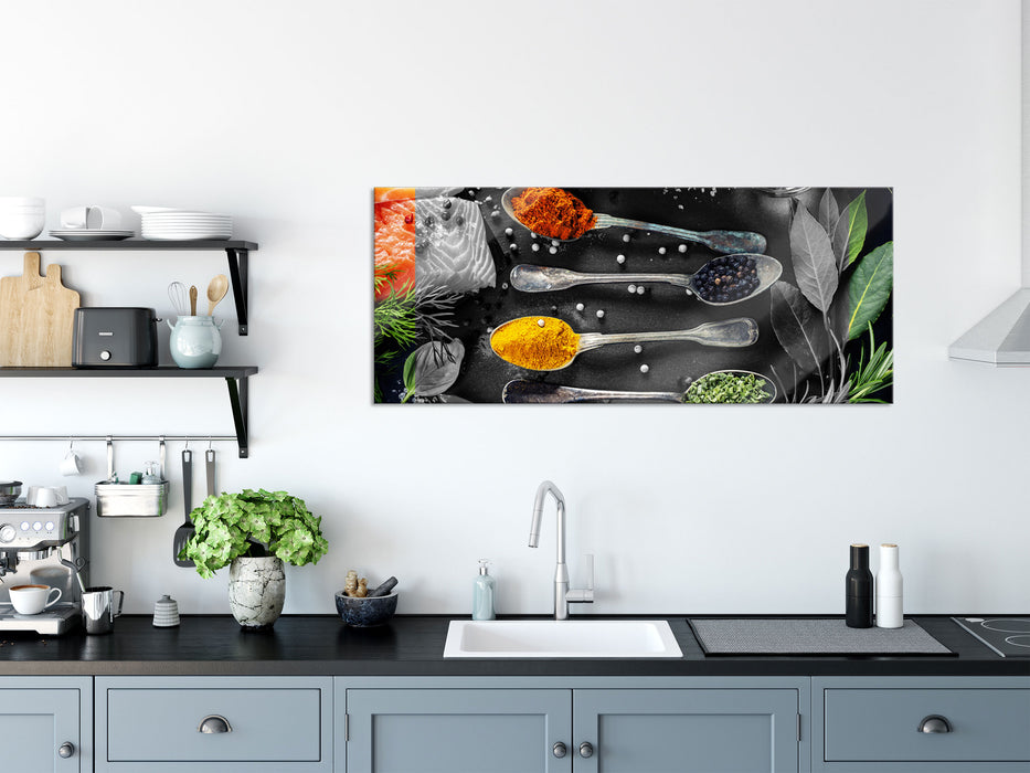 Gewürzmischung auf Löffeln, Glasbild Panorama